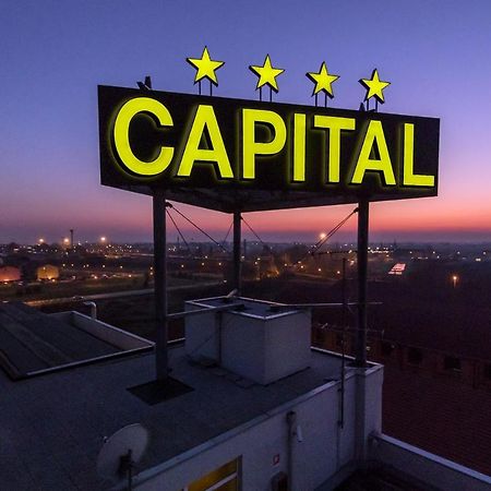 Hotel Capital Rovigo Exteriör bild